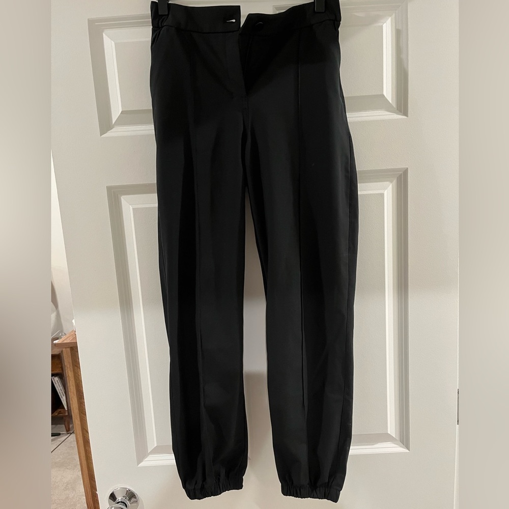 Lululemon cropped pants